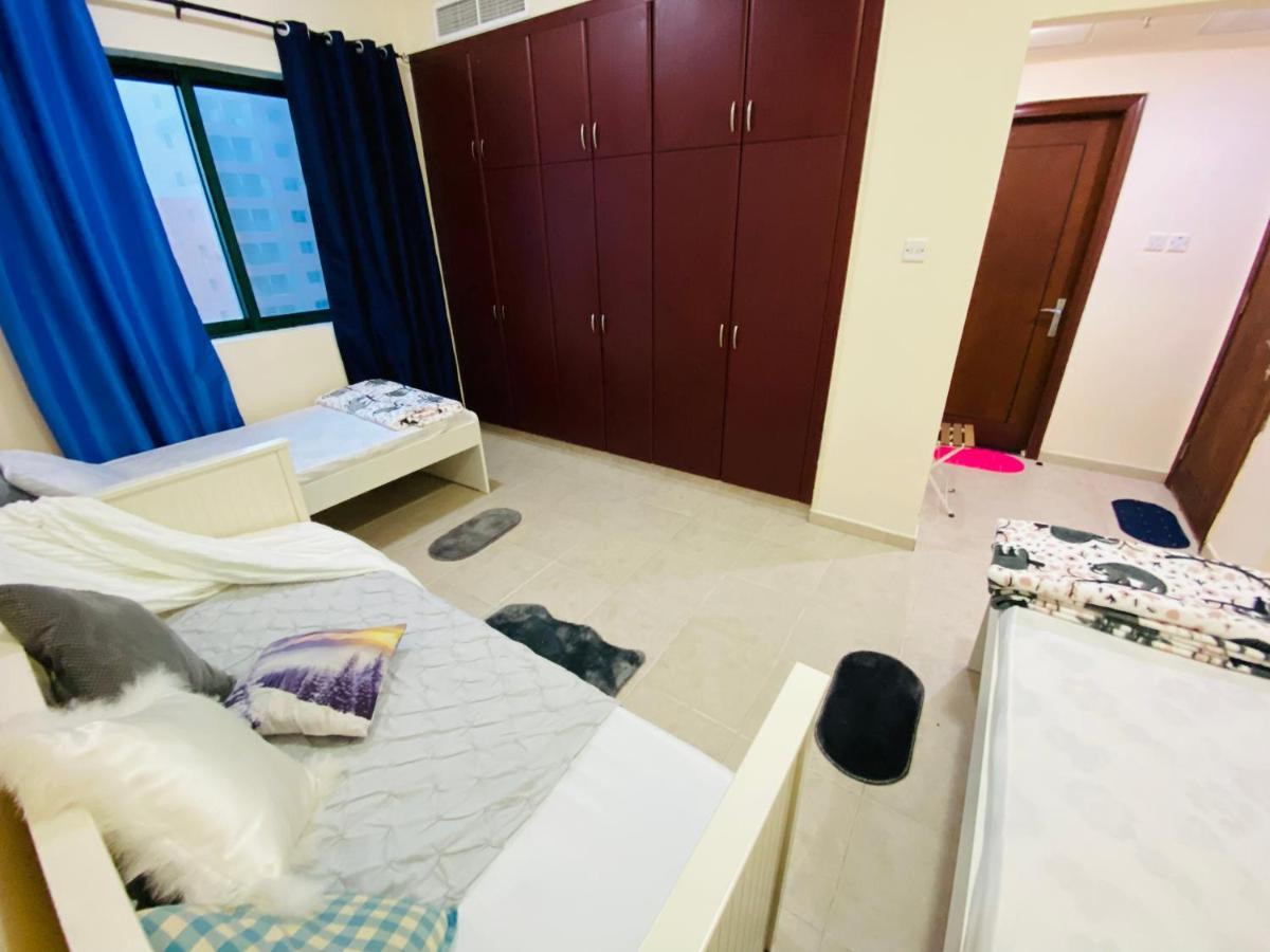 Nash Guest House Females Only Dubai Dış mekan fotoğraf