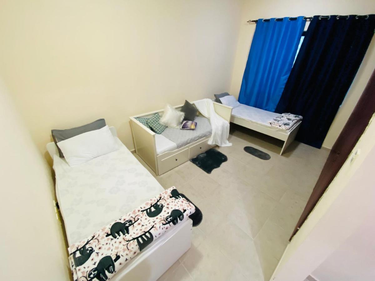 Nash Guest House Females Only Dubai Dış mekan fotoğraf