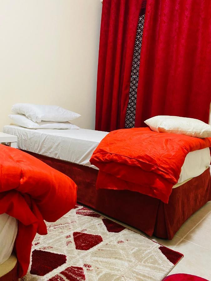 Nash Guest House Females Only Dubai Dış mekan fotoğraf
