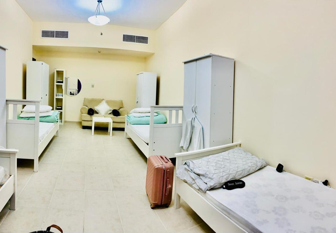 Nash Guest House Females Only Dubai Dış mekan fotoğraf